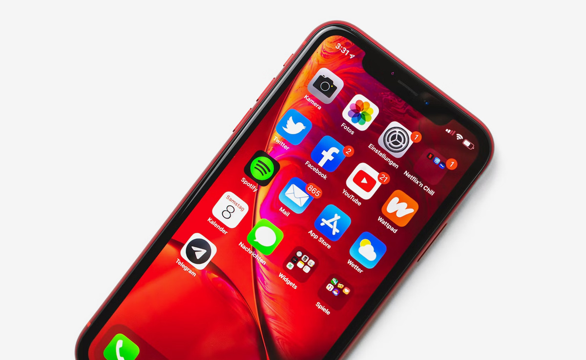 Apple's My Photo Stream Announcement Sparks Concerns If Pics Will Be Permanently Deleted