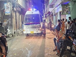 मध्य प्रदेश :  गुजरात सीरियल ब्लास्ट का दोषी पैरोल पर बाहर, पत्नी की कब्र पर पढ़ने आया फातिहा मध्य प्रदेश :  गुजरात सीरियल ब्लास्ट का दोषी पैरोल पर बाहर, पत्नी की कब्र पर पढ़ने आया फातिहा