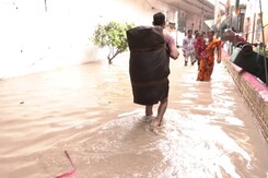 Ground Report: Many Homes Flooded As Delhi Yamuna Level Highest In 45 Years Ground Report: Many Homes Flooded As Delhi Yamuna Level Highest In 45 Years