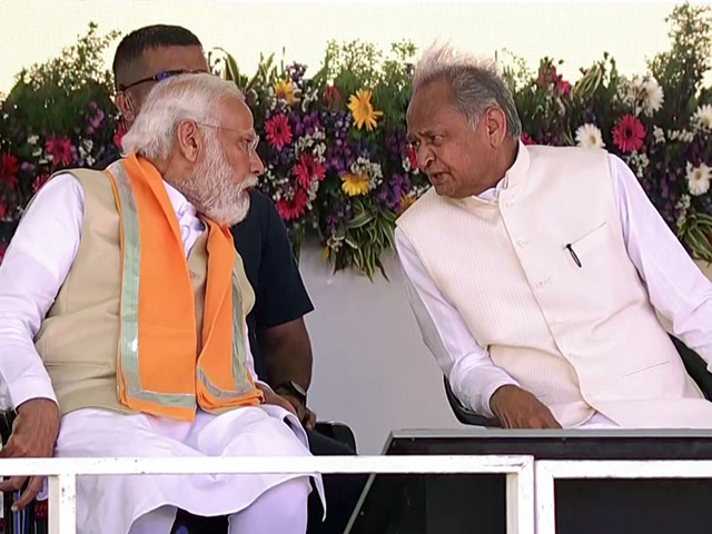 On PM's "Red Diary" Attack, Ashok Gehlot's "Red Tomatoes" Comeback On PM's "Red Diary" Attack, Ashok Gehlot's "Red Tomatoes" Comeback