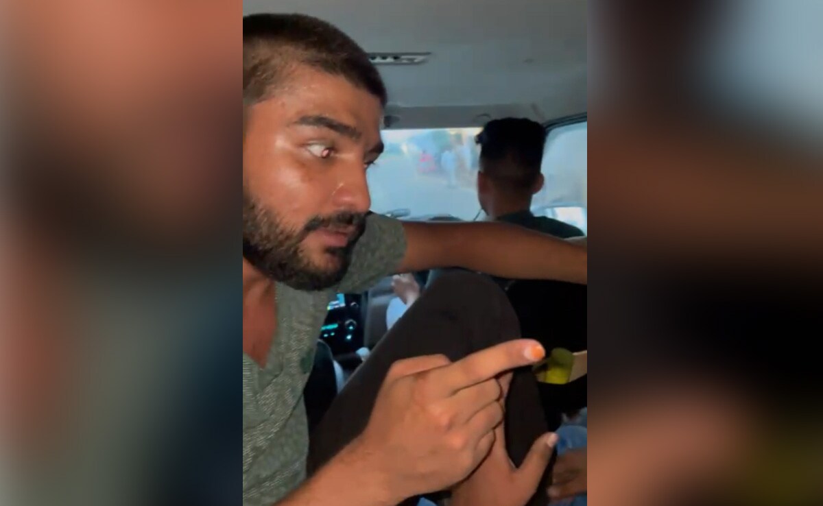 Russian feet licking