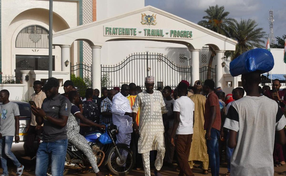 Niger's Military Announces Coup; Soldiers Detain President: 5 Points