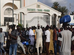 Niger's Military Announces Coup; Soldiers Detain President: 5 Points Niger's Military Announces Coup; Soldiers Detain President: 5 Points