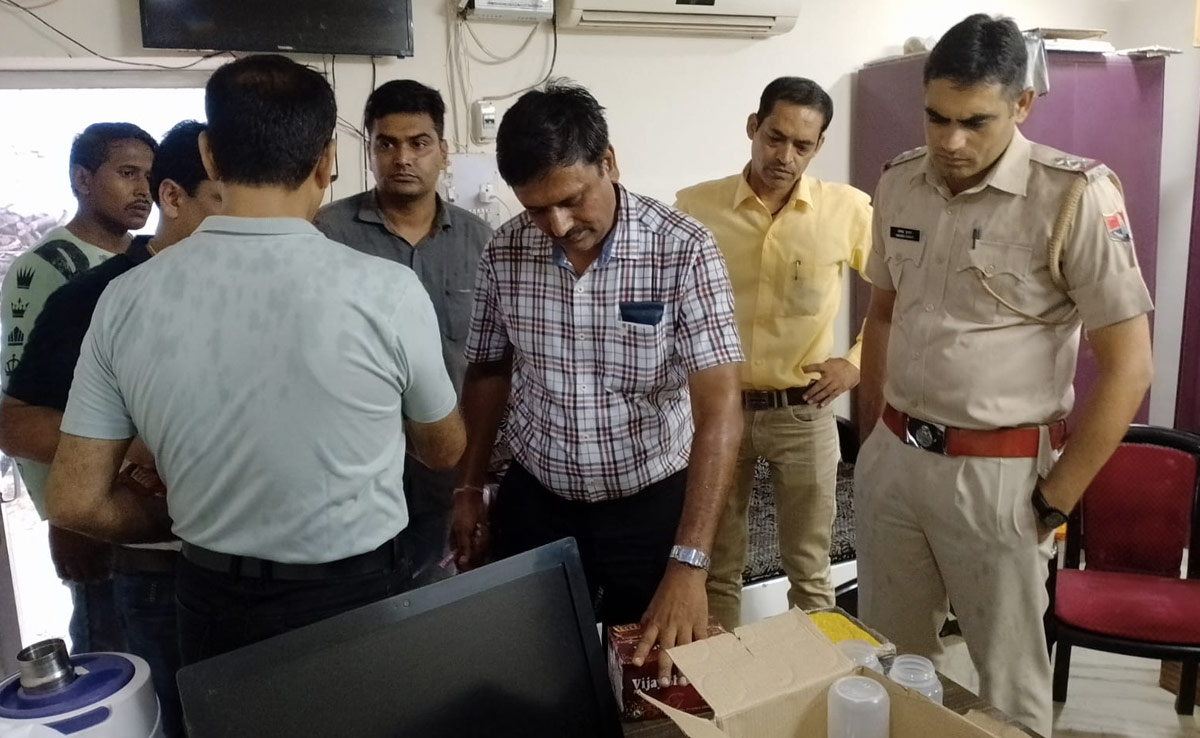 सूरजपुर : झूठी रिपोर्ट लिखाने गया था अंतर्राज्यीय चोर गिरोह का सदस्य, पूछताछ में 5 गिरफ्तार