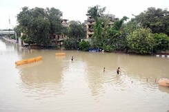 Homes Of Thousands In Delhi Submerged As Authorities Race To Open Flood Gates Homes Of Thousands In Delhi Submerged As Authorities Race To Open Flood Gates