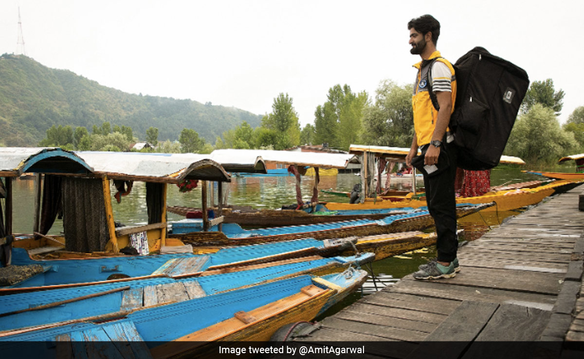 Amazon India Announces First-Ever Floating Store On Srinagar's Dal Lake