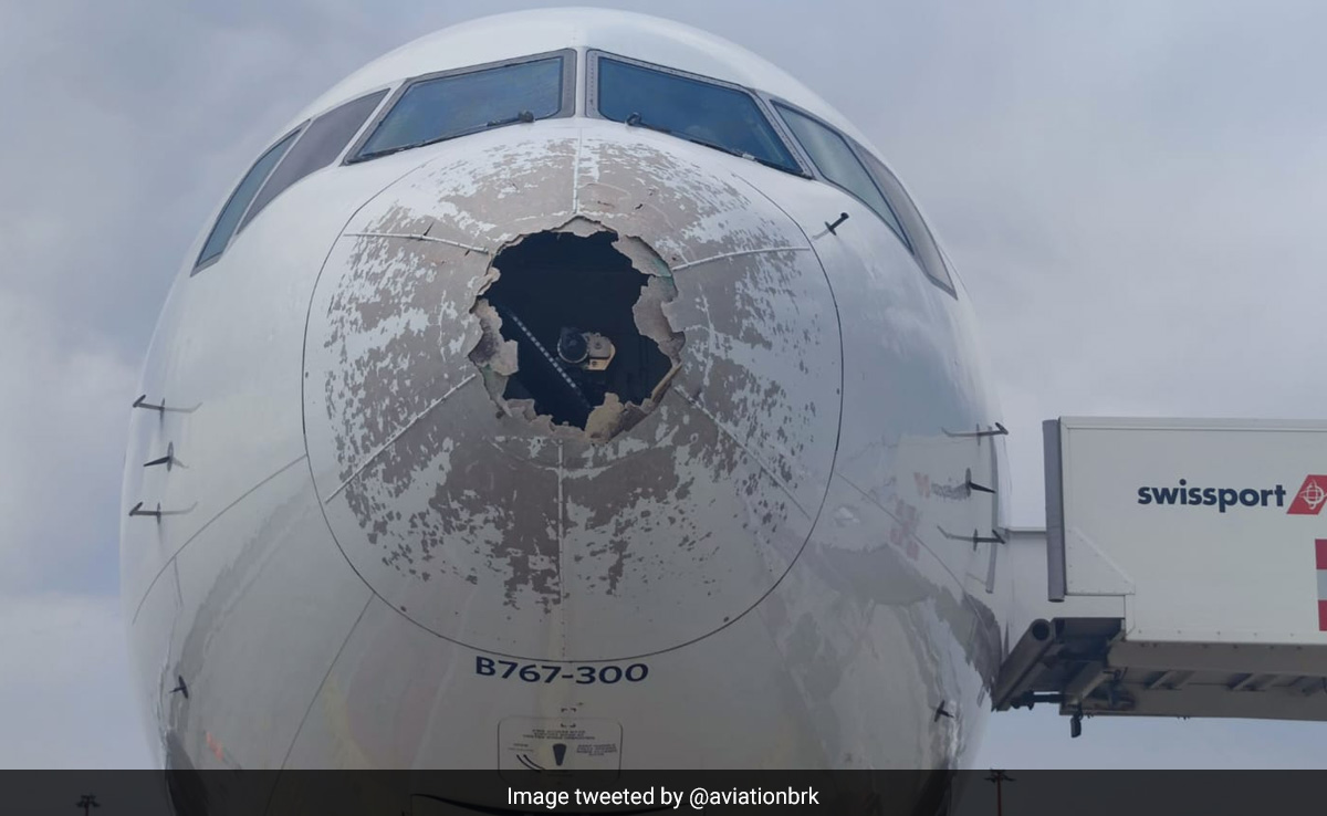 New York-Bound Flight From Europe Forced To Make Emergency Landing Due To Extreme Turbulence