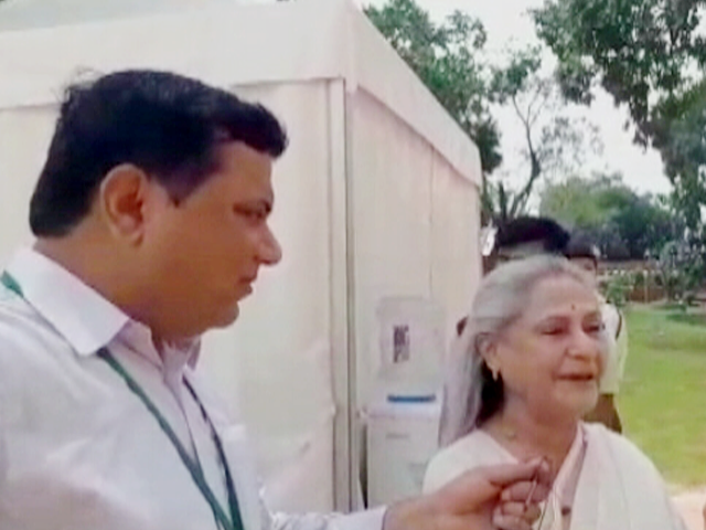 "महिलाओं के मुद्दे पर राजनीति करने में शर्म आनी चाहिए": BJP सांसदों के प्रदर्शन पर जया बच्चन