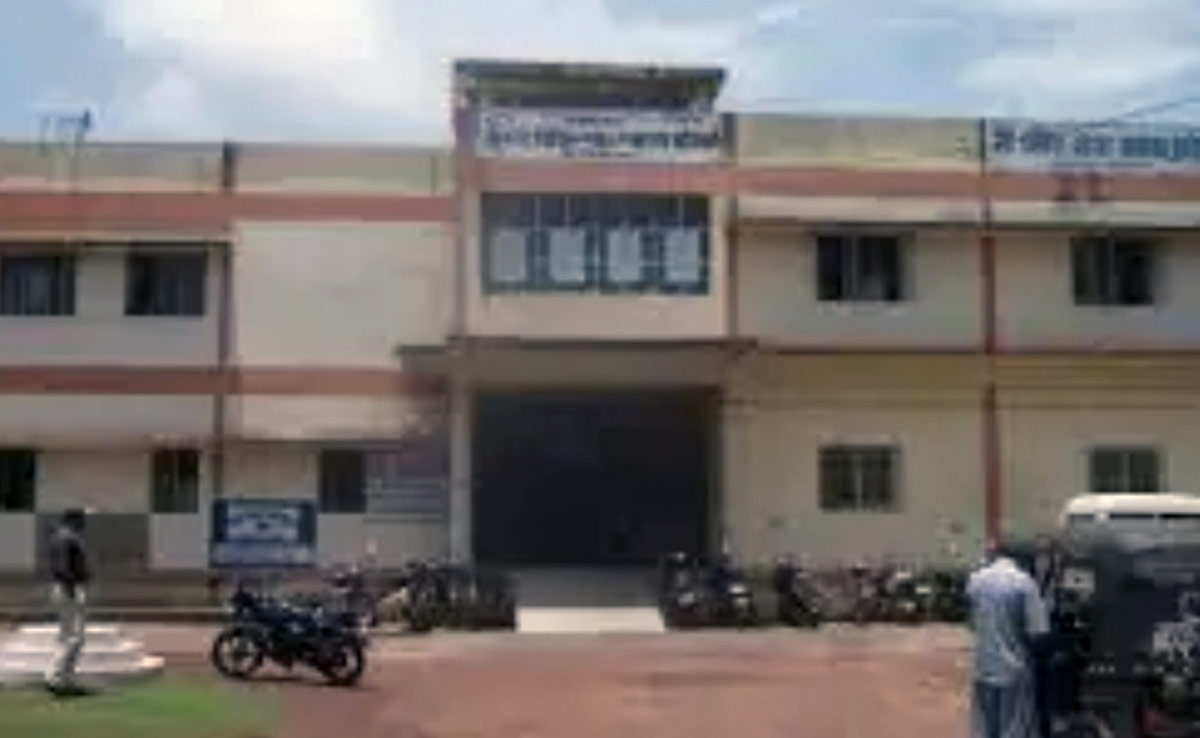 शिवपुरी : इंद्रधनुष, दस्तक अभियान में लापरवाही, 2 दर्जन अधिकारियों पर हुई कार्रवाई