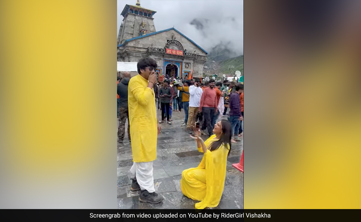 Watch: YouTuber Proposes To Her Partner In Front Of Kedarnath Temple, Internet Divided