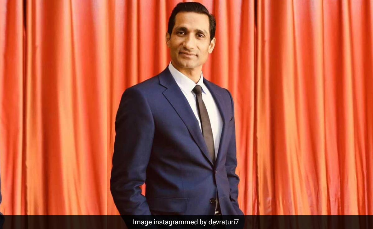 This Indian Movie Star Has A Chapter In Chinese Textbook. Read His Story