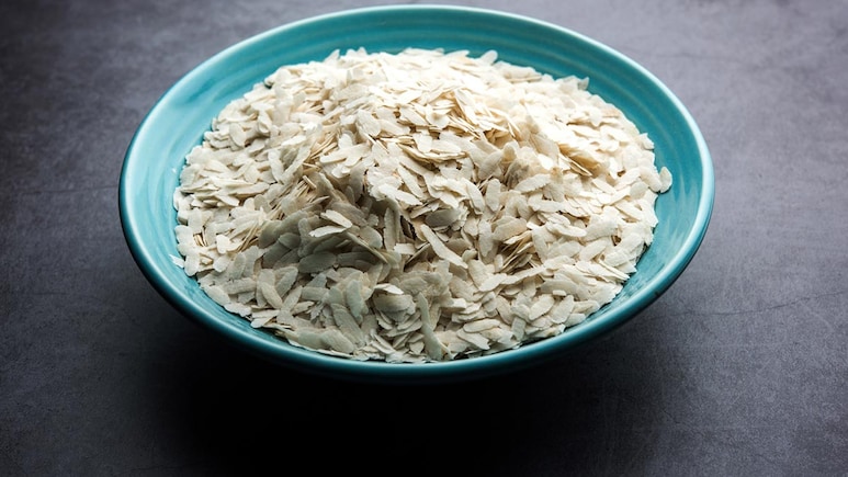 पोहा सिर्फ नाश्ता नहीं, बल्कि है हेल्थ बूस्टर ! जानिए खाने का आयुर्वेदिक तरीका