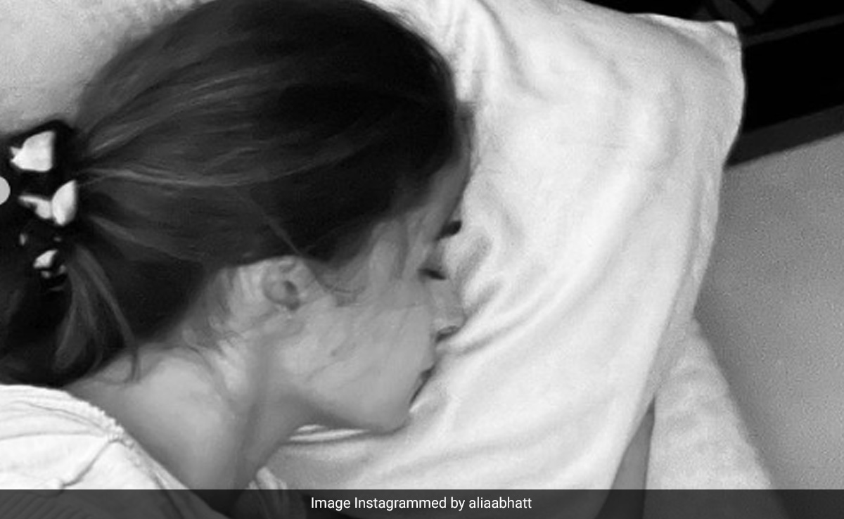 Alia Bhatt Hilariously Sums Up How Her Fashion Show "<i>Kaahani</i> Ended"