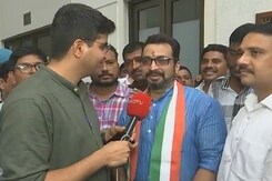 Actor-MP Amol Kolhe Backs Sharad Pawar After Attending Nephew Ajit's Oath Actor-MP Amol Kolhe Backs Sharad Pawar After Attending Nephew Ajit's Oath