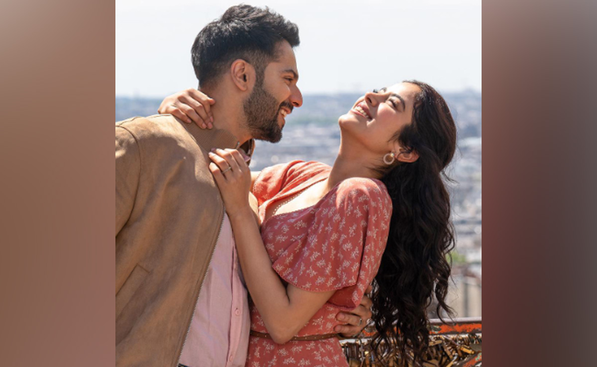 Janhvi Kapoor's Note Of Thanks To Fans Is All Things Beautiful: "Your Love Has Been <i>Bawaal</i>"