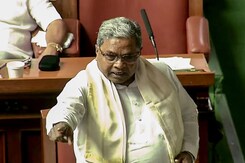 कर्नाटक: चुनावी गारंटी पूरी करने में कांग्रेस सरकार की 'विफलता' के खिलाफ बीजेपी का प्रदर्शन कर्नाटक: चुनावी गारंटी पूरी करने में कांग्रेस सरकार की 'विफलता' के खिलाफ बीजेपी का प्रदर्शन