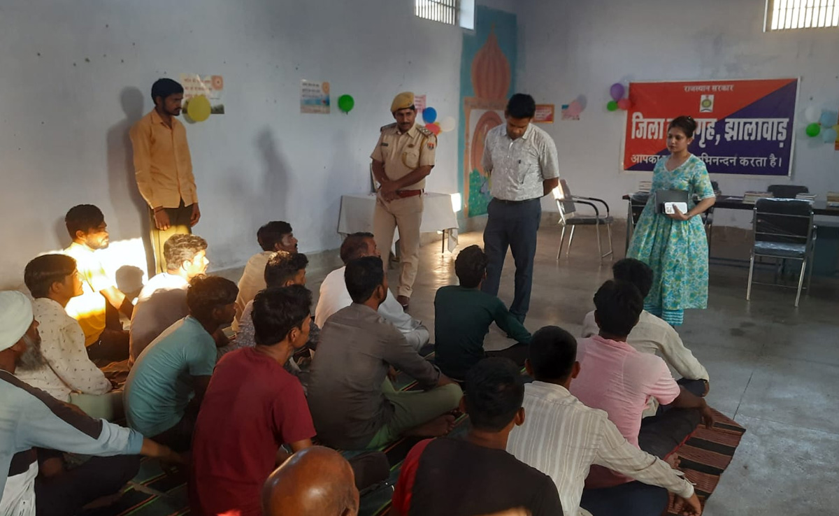 झालावाड़ : जिला कलेक्टर आलोक रंजन ने जिला कारागृह का किया निरीक्षण