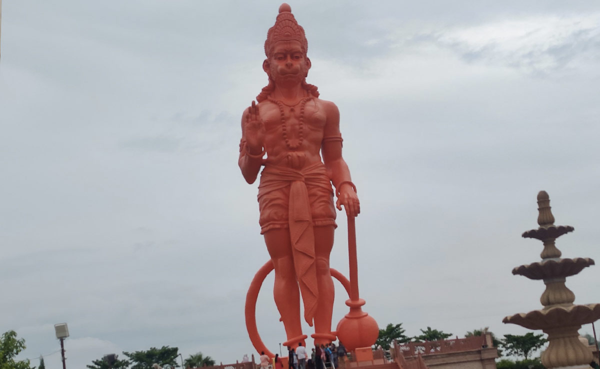 धीरेंद्र शास्त्री के ज़रिए कमलनाथ की जनता को लुभाने की कोशिश! छिंदवाड़ा में तीन दिवसीय कथा का आयोजन