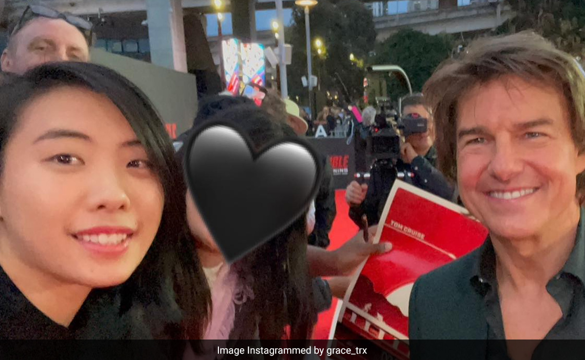 Woman Confesses Love For Tom Cruise At Movie Premiere. Watch Actor's Reply