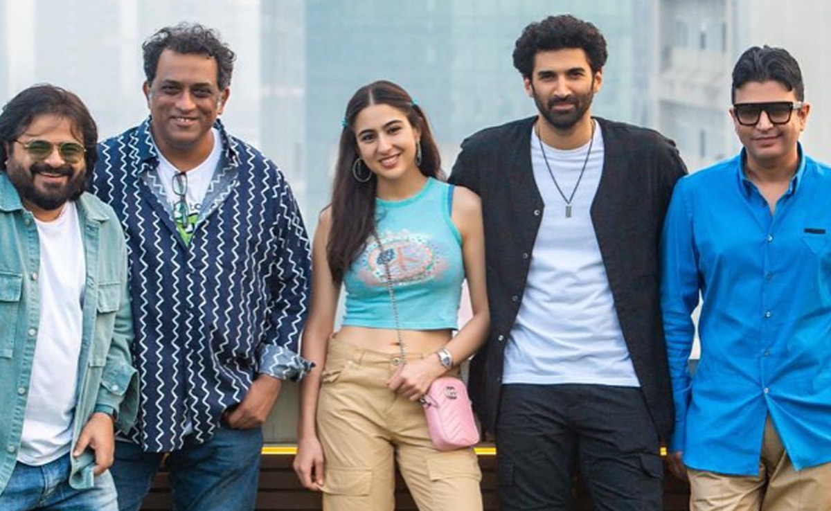 <i>Metro...In Dino</i>: Sara Ali Khan, Aditya Roy Kapur's Film Gets A Release Date
