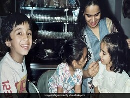 Shraddha Kapoor Wished Brother Siddhanth On His Birthday With This Throwback Gem Shraddha Kapoor Wished Brother Siddhanth On His Birthday With This Throwback Gem