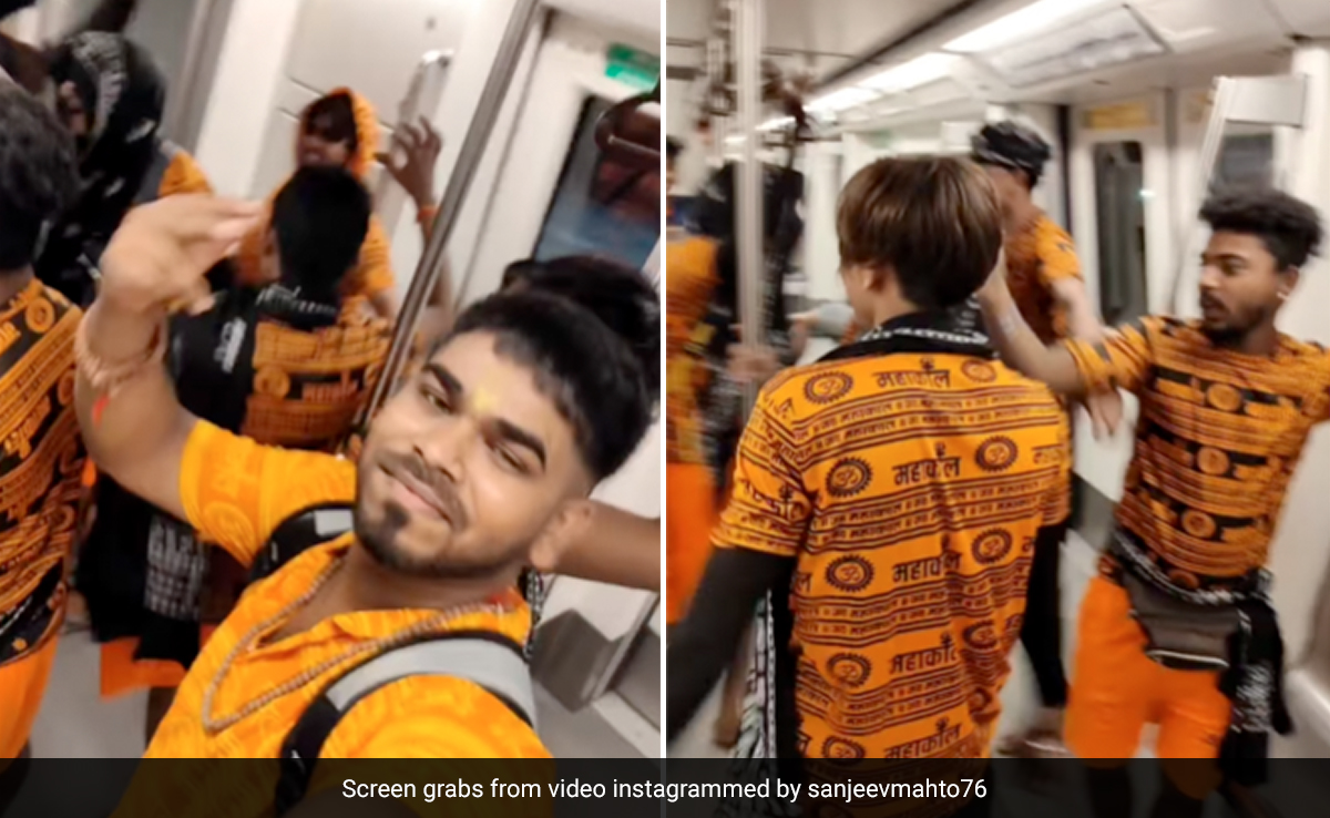 दिल्ली मेट्रो के अंदर कांवड़ियों ने भोले बाबा के गाने पर जमकर किया डांस, साथ में झूम उठे यात्री, लोग बोले- कुछ तो अलग देखने को मिला!