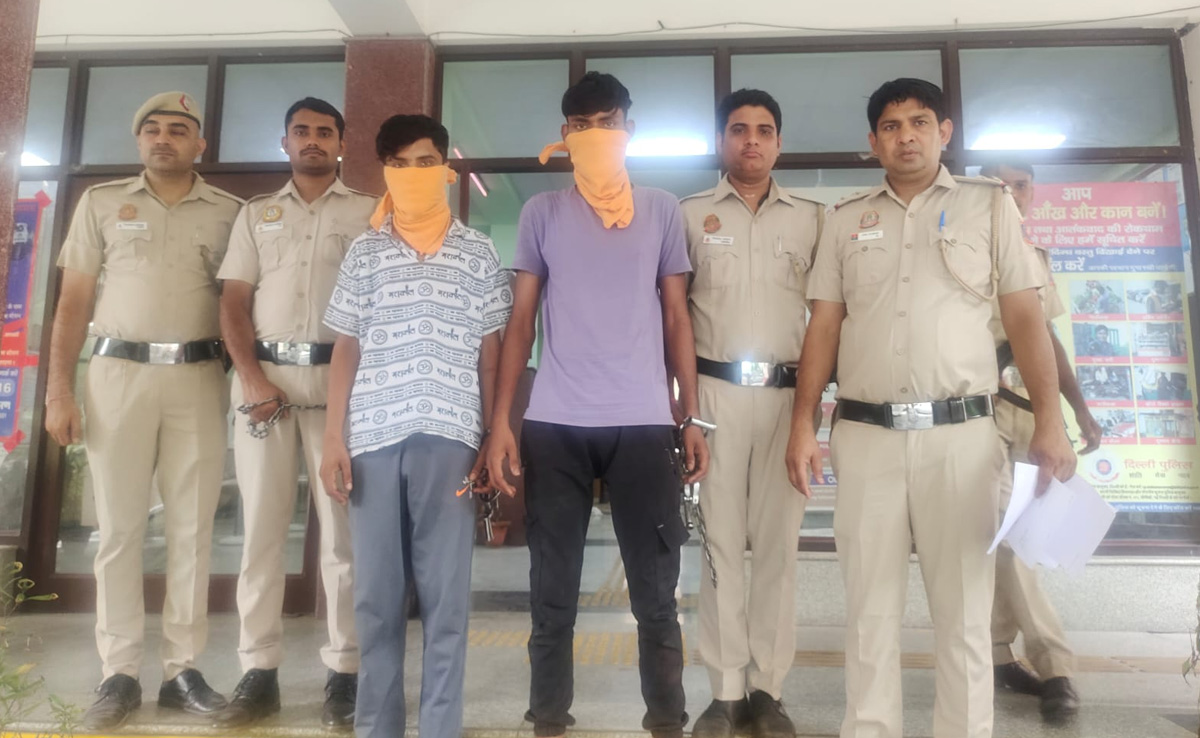 They Asked Him To Be Friends Again, Come To A Bar. Then Stabbed Him