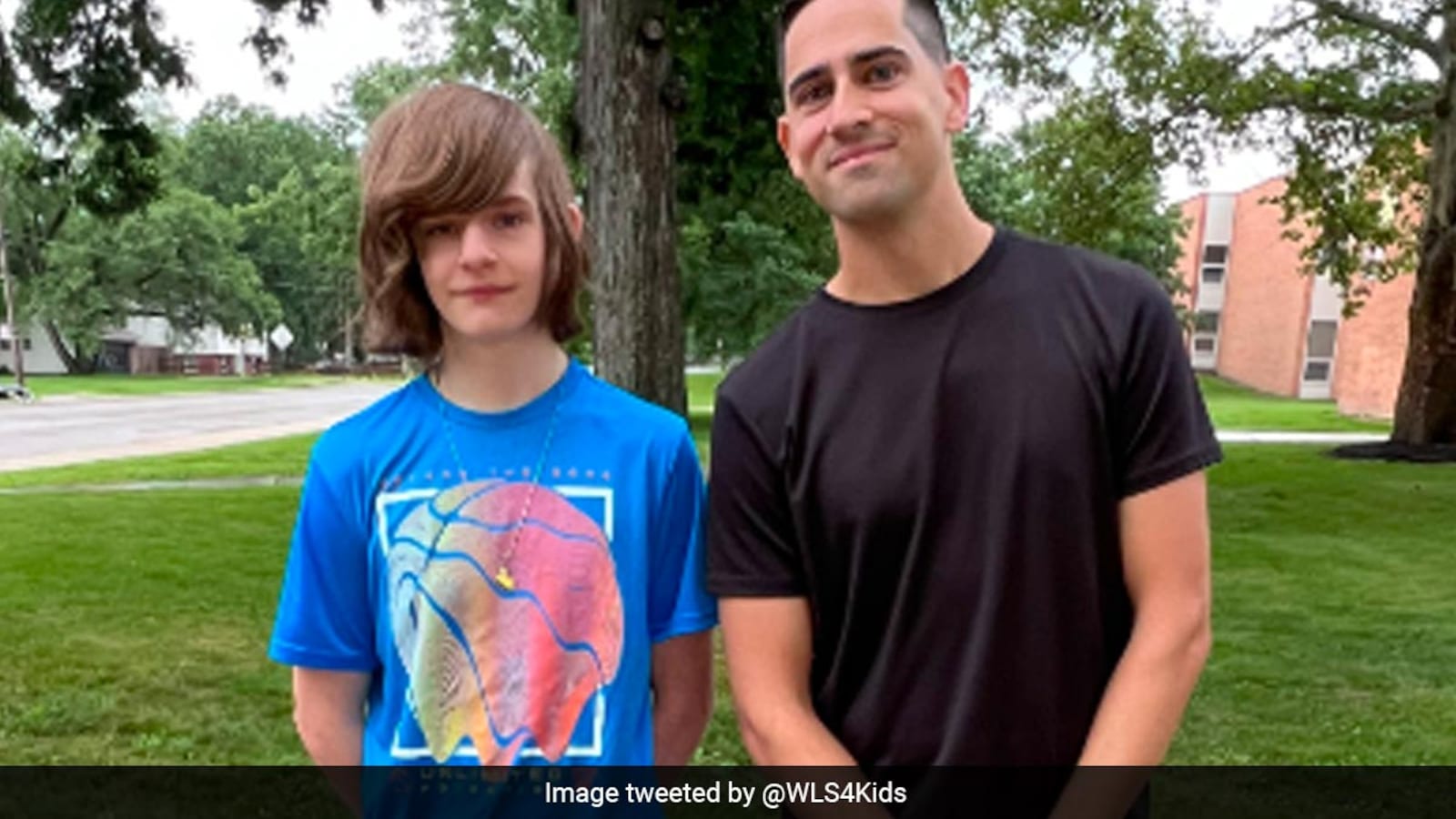 Teacher Surprises Student With His Selfless Gesture, Decides To Donate ...