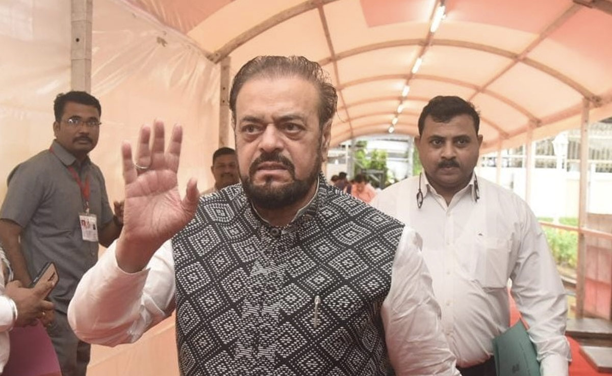 "मेरे धर्म के अनुसार...": समाजवादी पार्टी के MLA ने ''वंदे मातरम'' कहने से किया इनकार