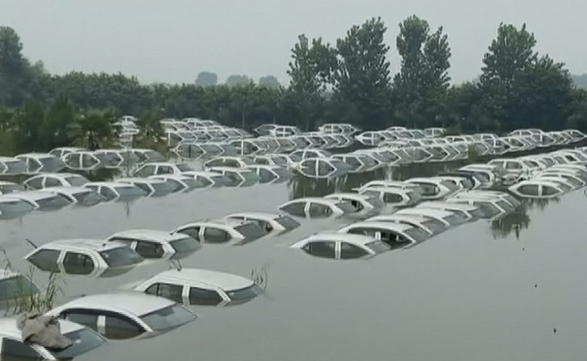 Watch: Over 400 Cars Submerged In Greater Noida As Hindon Overflows