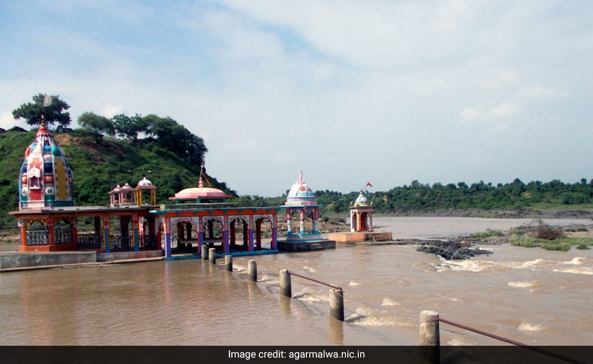 लाल मिट्टी से है आगर मालवा की पहचान, देशभर में मशहूर है नलखेड़ा धाम