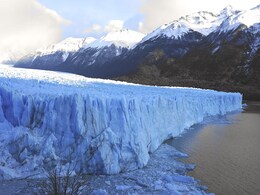 Why Chinese Scientists Are Covering A Glacier With White Sheets Why Chinese Scientists Are Covering A Glacier With White Sheets