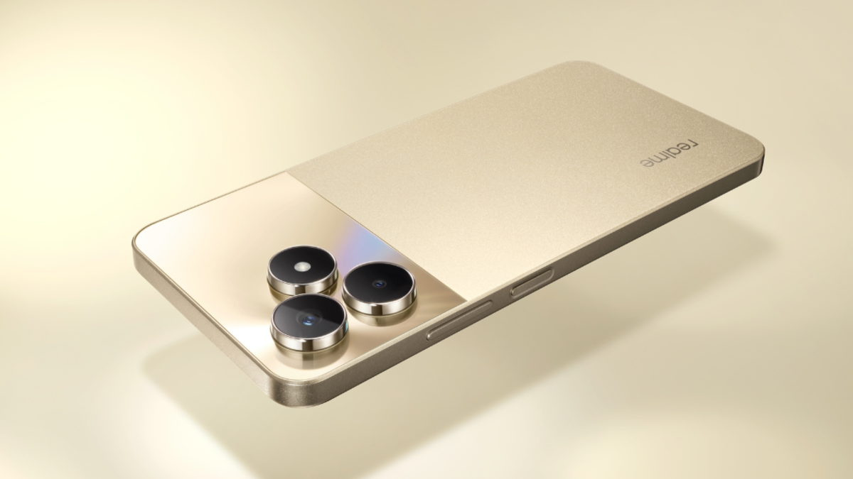 रियलमी के निदेशक समेत दर्जन भर लोगों ने दिया इस्तीफा