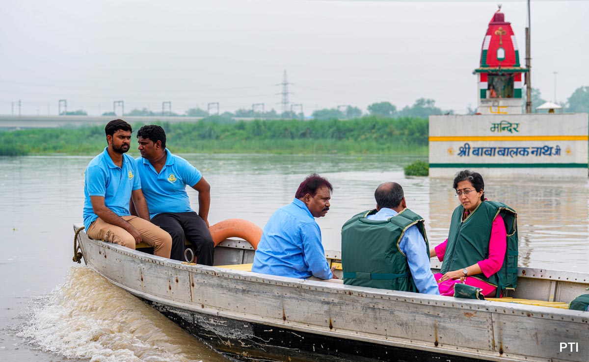 "Shocked To Find Out...": Delhi Minister Pulls Up Top Bureaucrat On Flood Relief