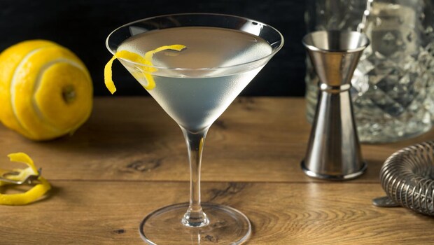 Martini is usually made with a mixture of gin and vermouth. Martini is usually made with a mixture of gin and vermouth.