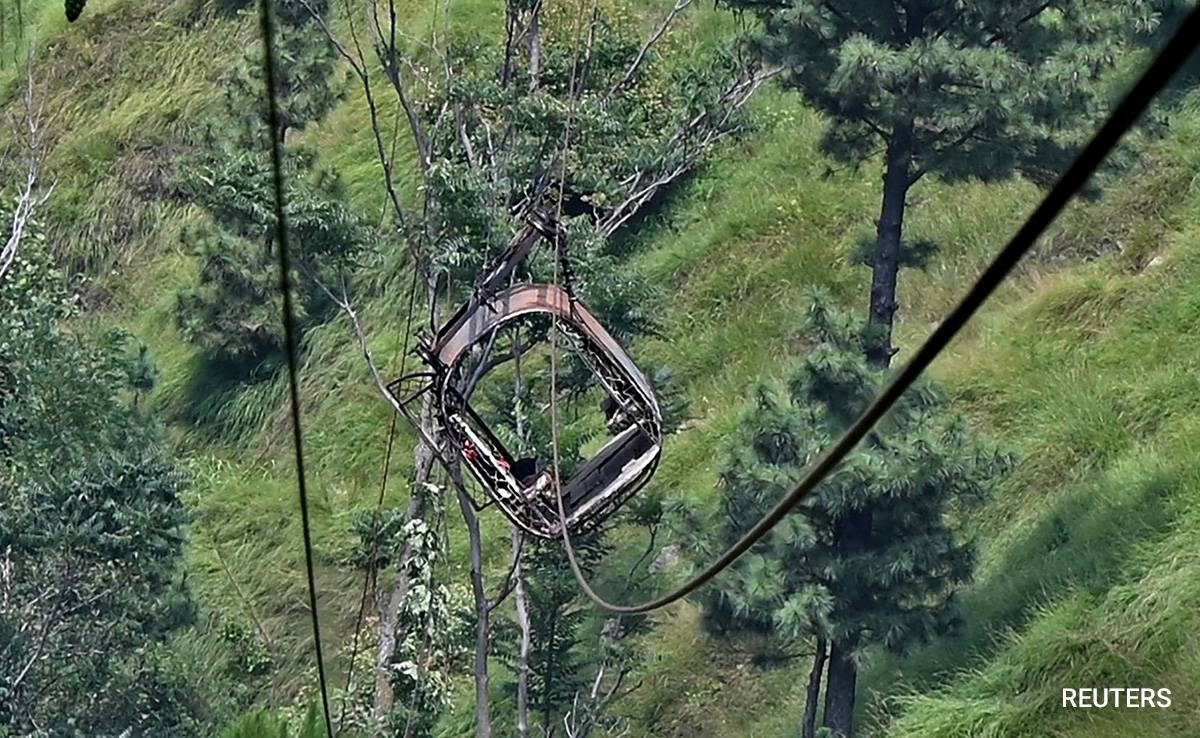Pak Cable Car Owner, Operator Arrested After Midair Breakdown With 8 Onboard
