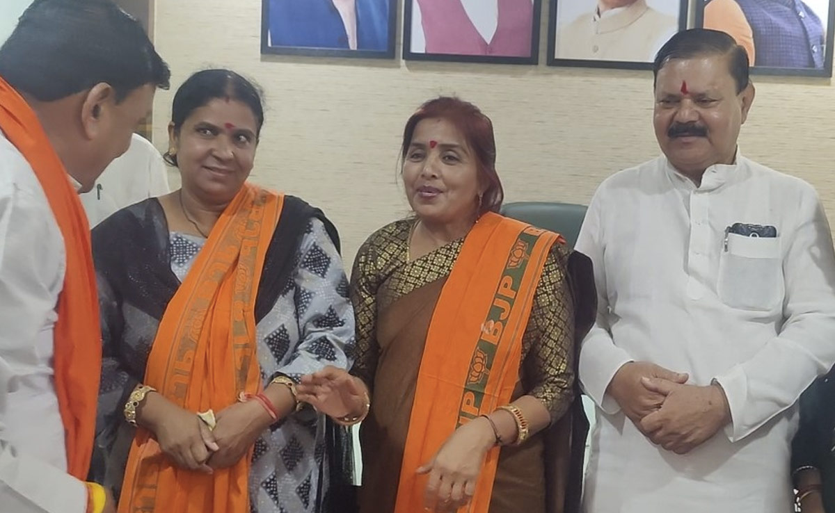 छिंदवाड़ा : बीजेपी की पूर्व महिला मोर्चा अध्यक्ष उषा भमोरे की पार्टी में हुई घर वापसी&nbsp;