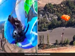 लैंडिंग से ठीक पहले उलझ गई पैराशूट की रस्सी, फिर जो हुआ, देखकर थम जाएंगी सांसें लैंडिंग से ठीक पहले उलझ गई पैराशूट की रस्सी, फिर जो हुआ, देखकर थम जाएंगी सांसें
