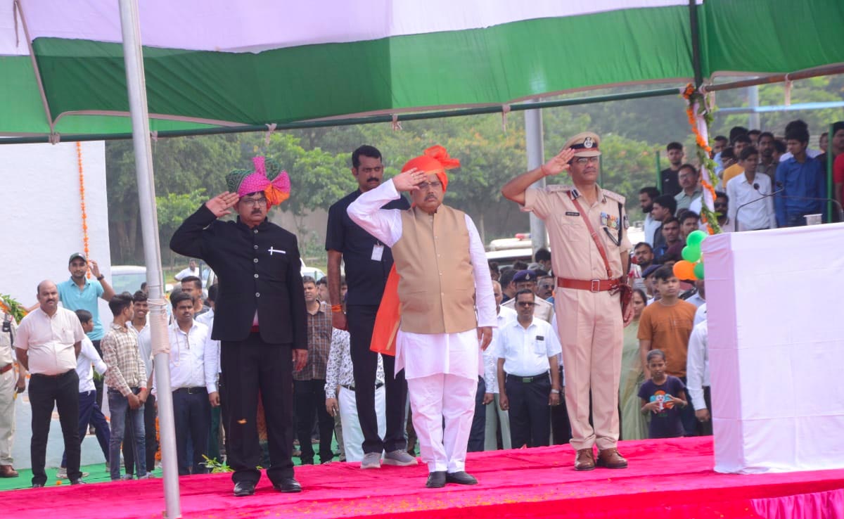 ग्वालियर में धूमधाम से मनाई गई स्वाधीनता दिवस की 76वीं वर्षगाँठ, बच्चों ने दी मनमोहक प्रस्तुतियां