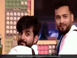 Bigg Boss OTT 2: अभिषेक मल्हन नहीं इस कंटेस्टेंट को फैंस कर रहे सपोर्ट, ट्विटर पर हो गए ट्रेंड  Bigg Boss OTT 2: अभिषेक मल्हन नहीं इस कंटेस्टेंट को फैंस कर रहे सपोर्ट, ट्विटर पर हो गए ट्रेंड