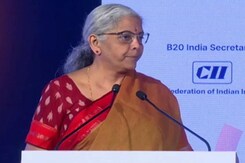 महंगाई बढ़ने से अर्थव्यवस्था में कमजोर होती है मांग : वित्त मंत्री निर्मला सीतारमण  महंगाई बढ़ने से अर्थव्यवस्था में कमजोर होती है मांग : वित्त मंत्री निर्मला सीतारमण