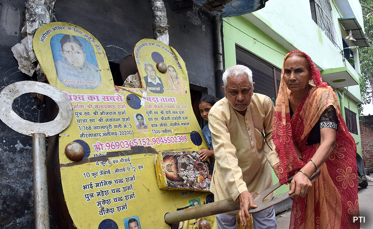10-Foot Lock With 4-Foot Key: Elderly UP Man's Gift To Ayodhya Ram Temple