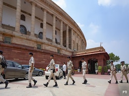 Centre To Consider Proposal Of Special Allowance Parity For Forces On VIP Duty Centre To Consider Proposal Of Special Allowance Parity For Forces On VIP Duty