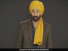 'गदर 2' की सफलता के बीच सनी देओल के जुहू वाले बंगले को मिला नीलामी का नोटिस, 55 करोड़ के कर्ज में तारा सिंह  'गदर 2' की सफलता के बीच सनी देओल के जुहू वाले बंगले को मिला नीलामी का नोटिस, 55 करोड़ के कर्ज में तारा सिंह