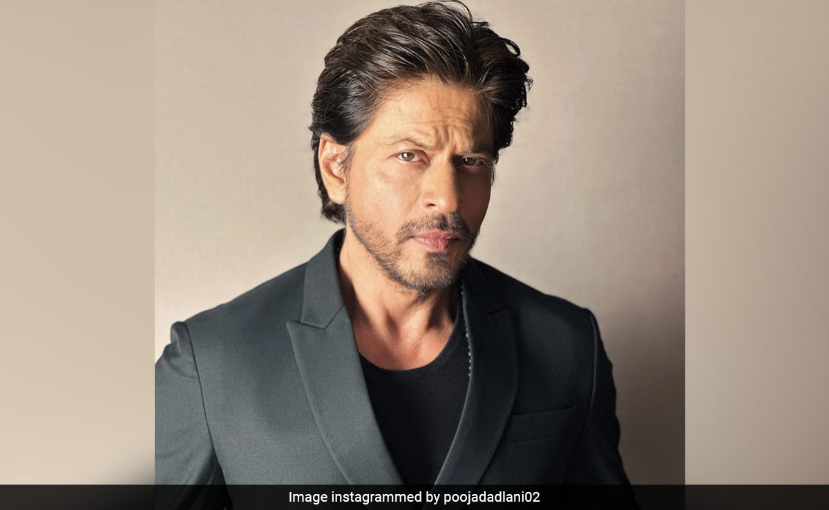 Shah Rukh Khan Is Super Happy To Have A "Young Blond Lady" As Admirer