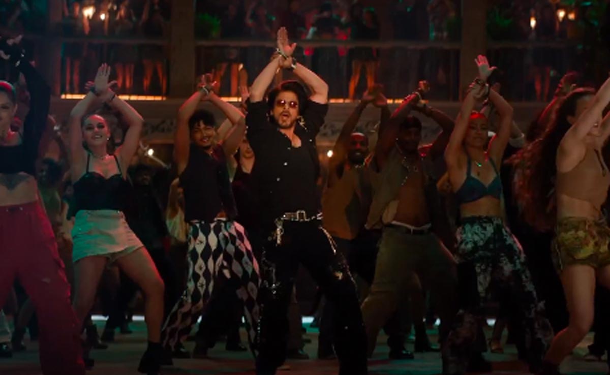 <i>Jawan</i> Song <i>Not Ramaiya Vastavaiya</i> New Teaser: Smooth Operator Shah Rukh Khan On The Dance Floor