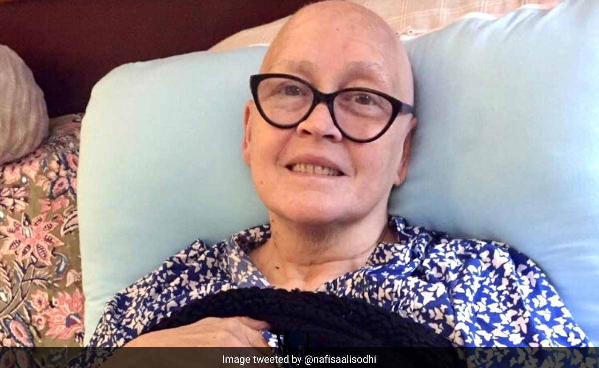 Cancer Survivor Nafisa Ali In Throwback Pics From 2019: "I Am Loving Life And Well"