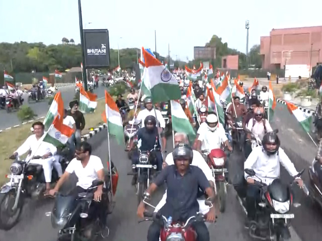 <i>Har Ghar Tiranga</i> 2.0 Launched With A Bike Rally Of MPs In Delhi