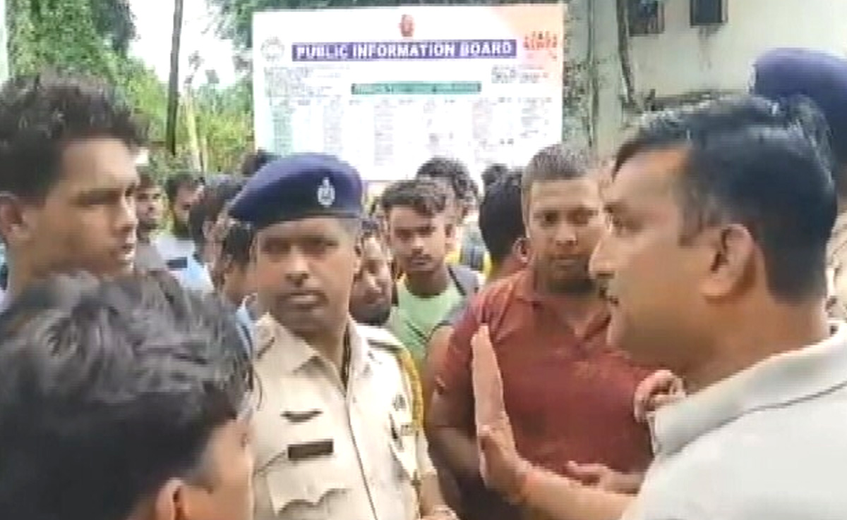 Tripura Girls In Hijab Stopped Outside School, Boy Thrashed For Protesting