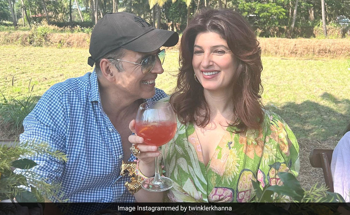 Twinkle Khanna's Shout Out To Husband Akshay Kumar On <i>OMG 2</i>'s Success: "So Proud Of You"